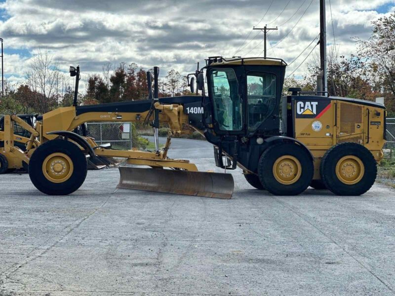 CAT 140M