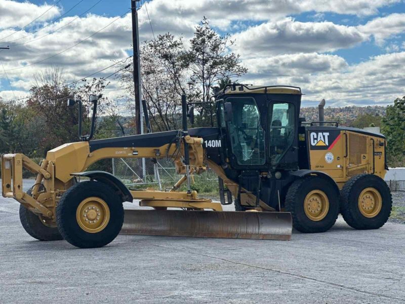 CAT 140M - Image 2