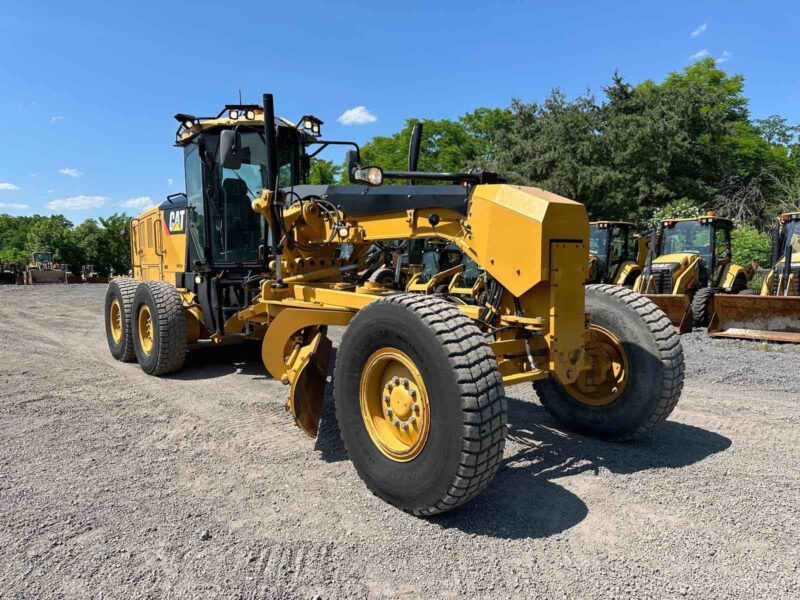 CAT 140M2